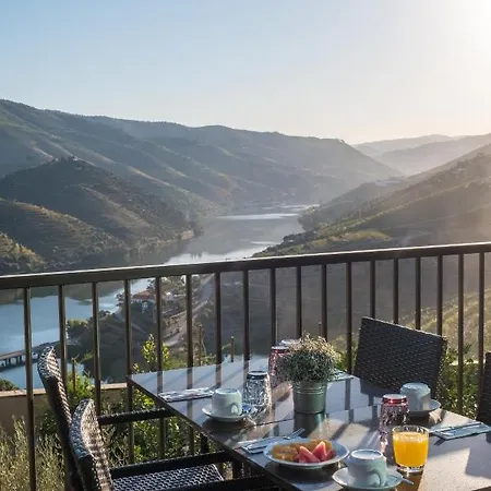 Gale Douro Vineyards Farm stay Armamar