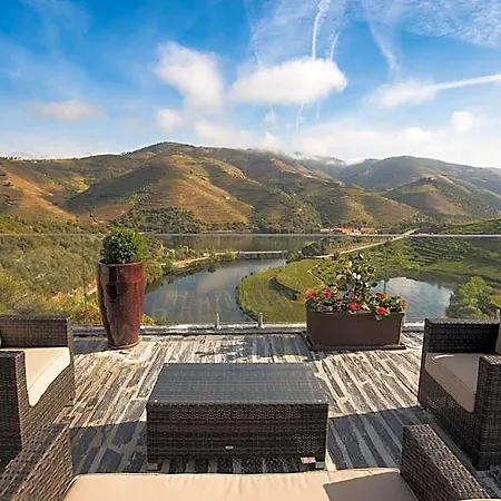 Gale Douro Vineyards מלון