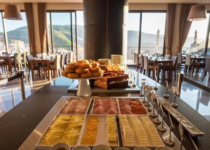 Gale Douro Vineyards מלון 4*