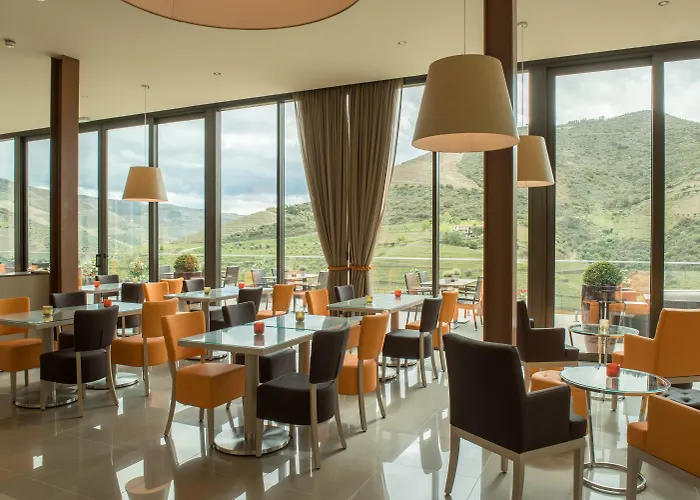Gale Douro Vineyards Hotel 4*